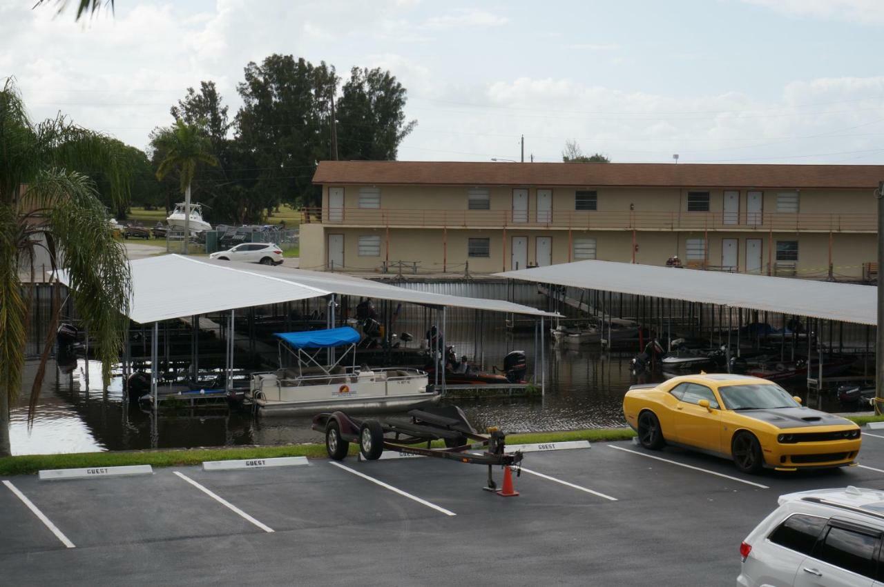 Bass & Sun Condominium 2/2 Bedroom Clewiston Exterior foto